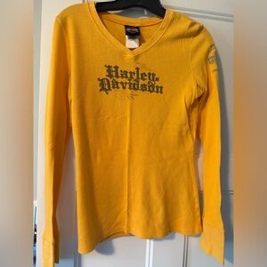 Harley-Davidson Yellow Long Sleeve with Logo XL runs small